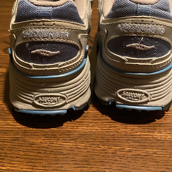 Saucony shoes - Picture 5 of 12